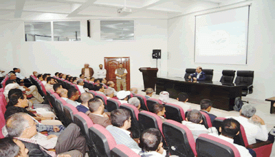 مناقشة أداء قطاع النقل خلال الفترة الماضية