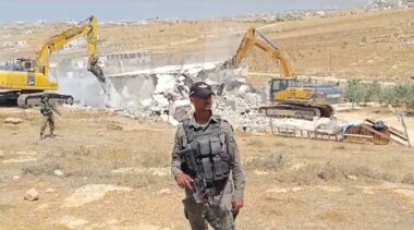 Zionist enemy demolishes house in Masafer Yatta, south of Hebron