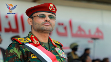 Präsident Al-Mashat lobt die Leistungen der jemenitischen Streitkräfte bei der Verteidigung Palästinas und der heiligen Stätten sowie der Unterstützung von Gaza