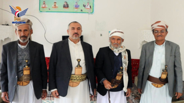  Le ministre de l'Intérieur rencontre plusieurs cheikhs d'Al-Jawf