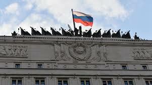 Das russische Verteidigungsministerium gibt die Zerstörung von 22 ukrainischen Drohnen in verschiedenen Gebieten bekannt