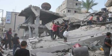 Five Palestinians martyrd in Zionist shelling in southern,central Gaza Strip 