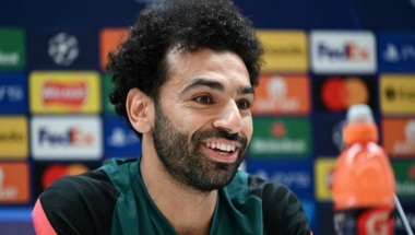 المصري محمد صلاح يؤكد بقاؤه في صفوف ليفربول الإنجليزي الموسم المقبل