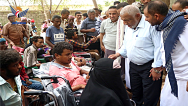 Verteilung von  prothetische Hilfsmitteln für die Behinderte aus dem Distrikt Bait Al-Faqih, Provinz Hodeidah