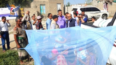 الصحة تدشن المرحلة الأولى من حملة توزيع الناموسيات للوقاية من الملاريا في حجة