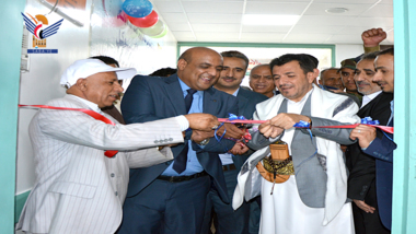   Le ministre de la Santé inaugure des projets d'expansion à l'Autorité hospitalière d'Al-Thawra à Sana'a