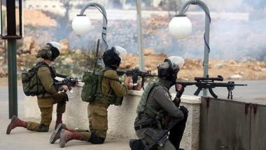 Two Palestinians wounded by Zionist bullets in Qusra, south Nablus