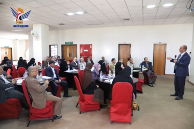 Discussion et approbation du plan stratégique pour la Faculté de médecine de l'Université de Sanaa
