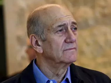 أولمرت: غزة فلسطينية وليست إسرائيلية وعلينا أن ننهي الحرب