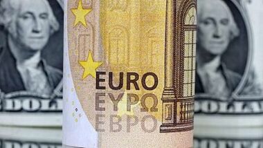 ارتفاع اليورو لأعلى مستوى في سبعة أشهر أمام الدولار قبيل بيانات التضخم