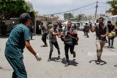 شهيد فلسطيني ومصابون جراء قصف العدو الإسرائيلي شمال قطاع غزة