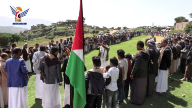 Ibb: un événement dans le désert et un stand populaire à Jiblah à l'occasion de l'anniversaire du cri (Sarakhah)