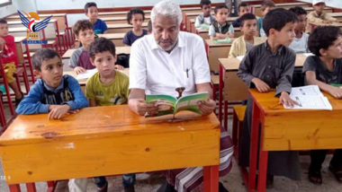 Hodeida governor visits summer courses