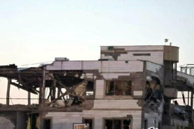 Two Iranian Revolutionary Guards martyred in Zionist attack on Zarandiyah