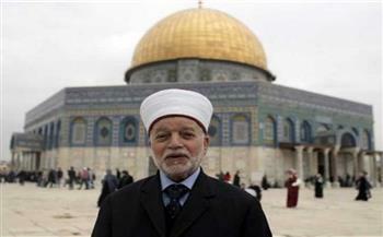 مفتي القدس يدين الاعتداء على المعتكفين في المسجد الأقصى