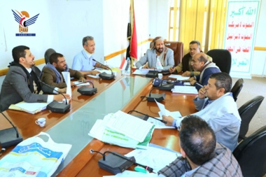 Technical Committee discusses applications for licenses for buildings and residential towers in Sana'a