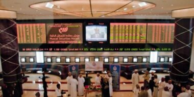 مؤشر بورصة مسقط يغلق مرتفعًا 0.43 بالمائة