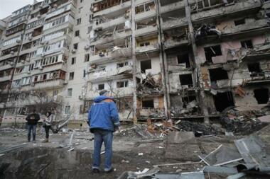 مقتل أربعة مدنيين في قصف أوكراني على 