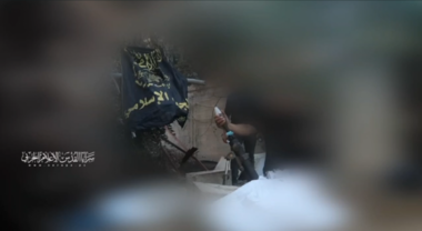 Palestinian resistance continues to confront Zionist forces penetrating Gaza