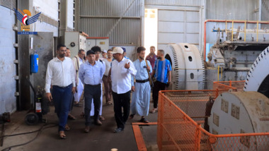 الحديدة.. الاطلاع على أعمال إعادة تشغيل محطة الكورنيش الكهربائية 
