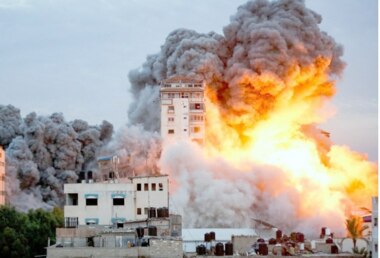 Dutzende palästinensische Märtyrer bei feindlichen Überfällen auf Gebiete südlich des Gazastreifens   