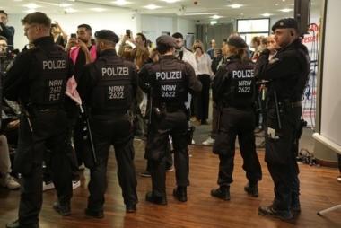 Die deutsche Polizei verhindert die Durchführung einer Pro-Palästina-Konferenz in Berlin
