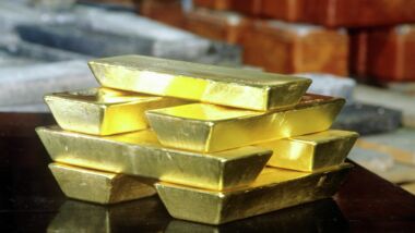 دراسة تكشف عن مصدر 99% من ذهب كوكب الأرض