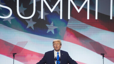 Trump : chaque bombe qui tombe sur le Yémen coûte un million de dollars aux États-Unis