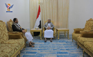  Le président Al-Mashat rencontre le gouverneur de Saada