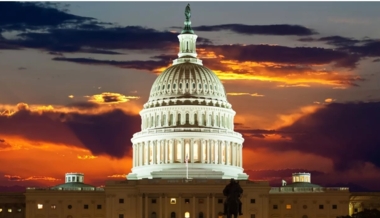 الشيوخ الأمريكي يوافق على مشروع قانون رفع سقف الدين العام