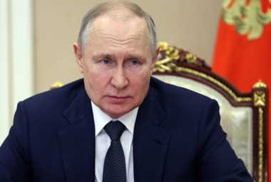  Putin: Hemos desplegado en Bielorrusia diez aviones capaces de transportar armas nucleares tácticas.