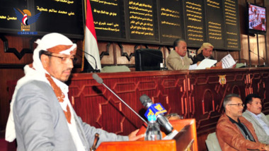 مجلس النواب يدين فرض رسوم ضرائب إضافية على المستوردين والتفجير بمسجد الزيار بحضرموت