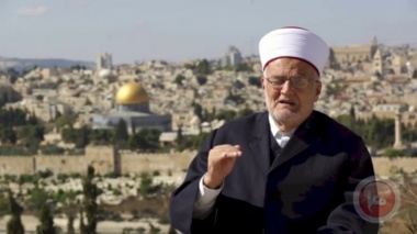  Zionist enemy summons Sheikh Ikrima Sabri Khatib Al-Aqsa for investigation