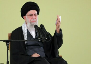 Sayyed Khamenei auf Hebräisch: Wir werden dafür sorgen, dass die Zionisten das Verbrechen der Aggression gegen das Konsulat bereuen