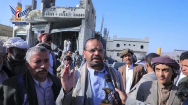 محافظ صعدة يتفقد أضرار غارات العدوان الأمريكي بمديرية سحار