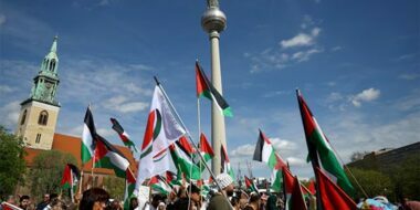 Menschenrechtler reichen eine neue Klage gegen den Export deutscher Waffen an das zionistische Unternehmen ein