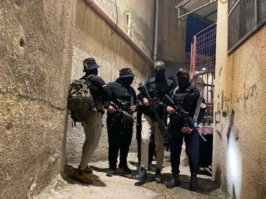 Militantes palestinos atacan un puesto de control militar sionista en la Jerusalén ocupada