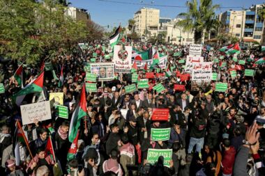Thousands of Jordanians rally supporting Gaza, condemning Zionist aggression