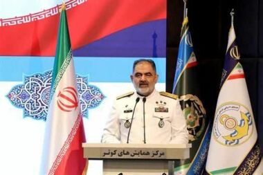 قائد البحرية الإيرانية: قواتنا البحرية اظهرت للعالم قوة إيران وتقدمها