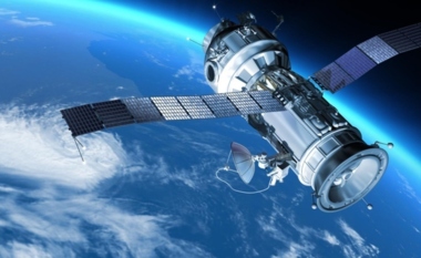 الهند تطلق سبعة أقمار اصطناعية إلى الفضاء