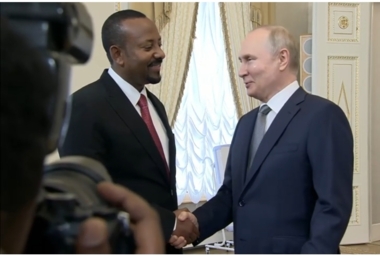 El presidente ruso mantiene conversaciones con el primer ministro etíope en San Petersburgo