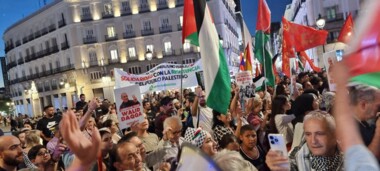 Una manifestación Masiva en el centro de Madrid, por segundo día consecutivo, denunciando la agresión sionista contra Gaza