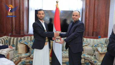 President Al-Mashat honors martyr family, Commander Hussein bin Badr Al-Din Al-Houthi