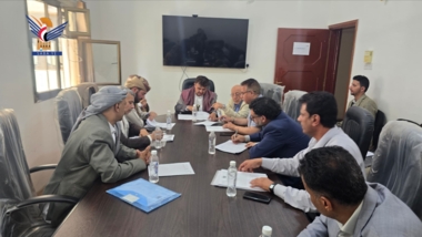 اجتماع بأمانة العاصمة يناقش أوضاع واحتياجات مؤسسة اليتيم التنموية