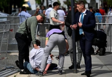 Tentative d'assassinat du Premier ministre slovaque lors d'une fusillade, après quoi il a été transporté à l'hôpital