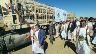 Muhammad Ali Al-Houthi inaugure la distribution gratuite de bouteilles de gaz aux familles des martyrs de Saada
