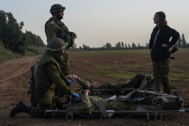 Zionist enemy army admits injury of eight soldiers in Gaza