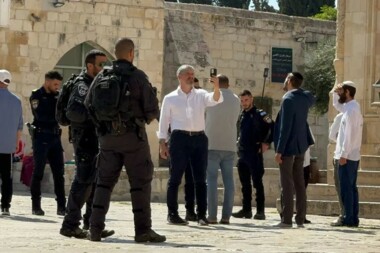 Settler herds renew Al-Aqsa storming, continuous calls to intensify siege