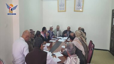 Politische Komitee des Schura-Rates diskutiert seinen Berichtsentwurf über die Unterstützung Jemens für die „Al-Aqsa-Flut“-Schlacht