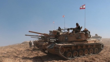 Lebanese army deploys in Aitaroun amid Zionist attacks in south